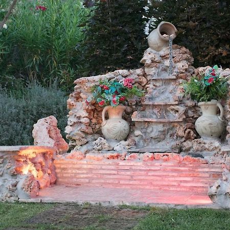 La Vecchia Fontana Del Convento Bed & Breakfast Giulianova Exterior photo