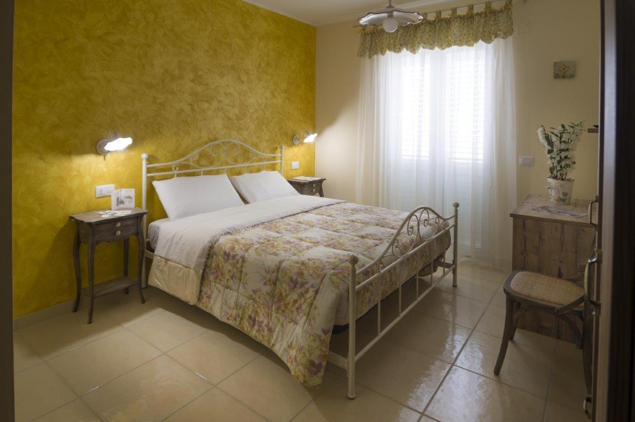 La Vecchia Fontana Del Convento Bed & Breakfast Giulianova Exterior photo